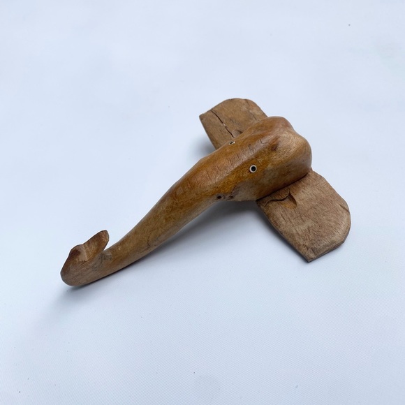 Vintage Hardcarved Wood Elephant Wall Hook Hanger - Picture 3 of 6